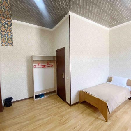 Polvon Ota Hotel Хива Екстериор снимка
