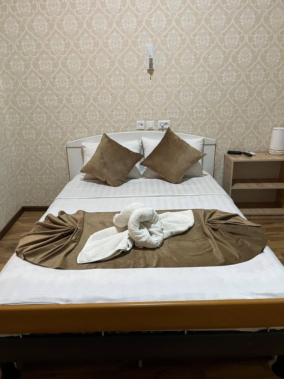Polvon Ota Hotel Хива Екстериор снимка