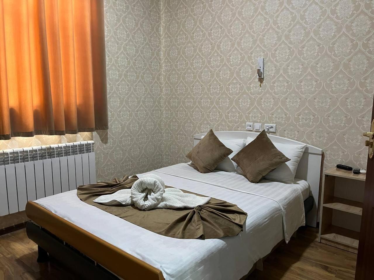 Polvon Ota Hotel Хива Екстериор снимка
