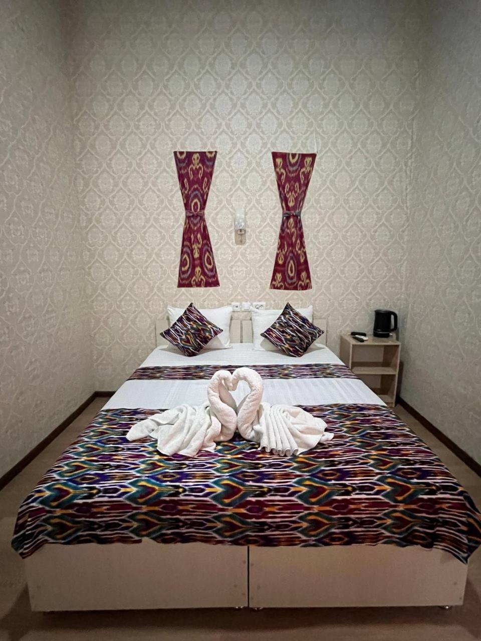 Polvon Ota Hotel Хива Екстериор снимка